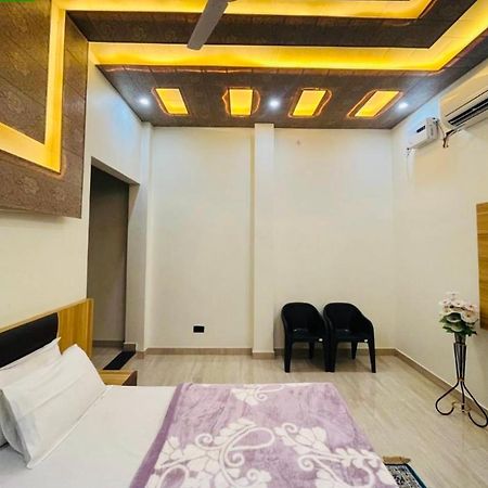 Lotus Palm Retreat - Full Villa Ujjain Exterior foto