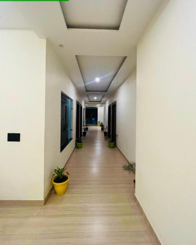 Lotus Palm Retreat - Full Villa Ujjain Exterior foto